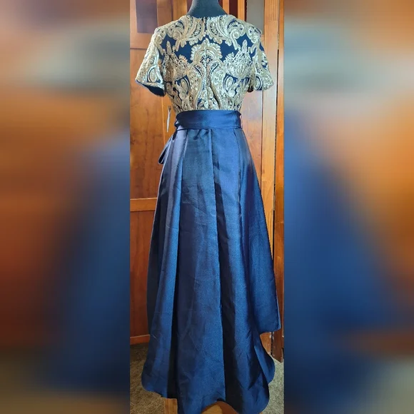 NWT R&M RICHARDS Navy and Gold Maxi Dress - Picture 4 of 10